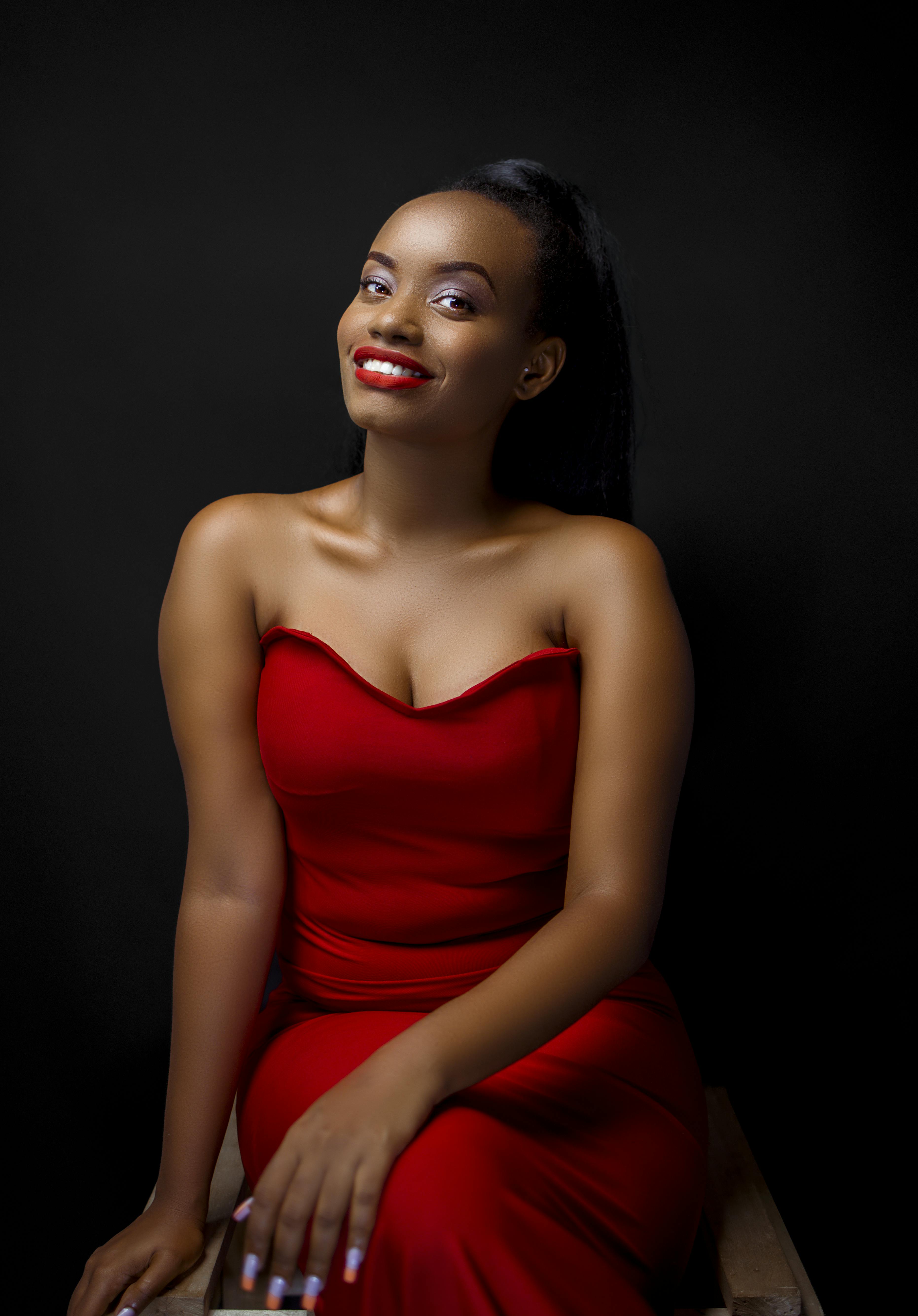 小行星邮局海报